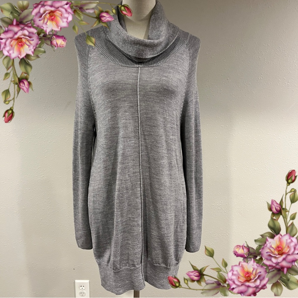 Cynthia Rowley Cozy Gray Cowl Neck long sleeves‎ long Sweater size medium